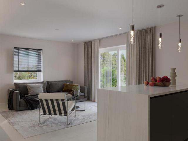 Flat for sale in Ewell, Surrey