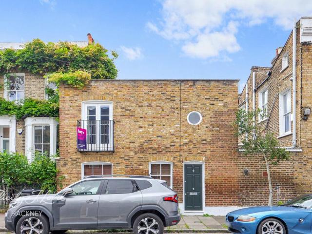 House for sale in South Hackney, Greater London