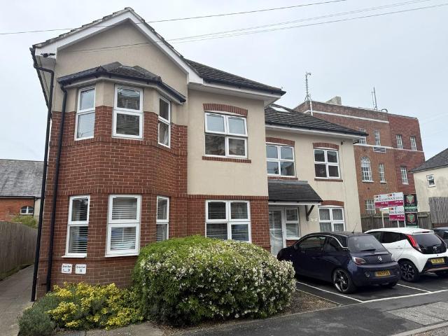 Flat for sale in Boscombe, Bournemouth
