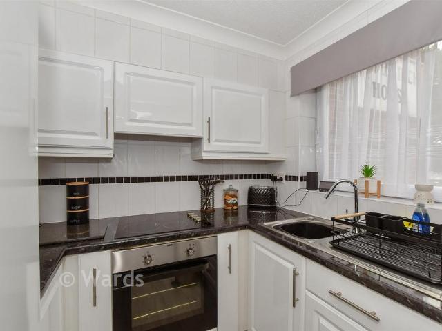 Flat for sale in Birchington, Acol