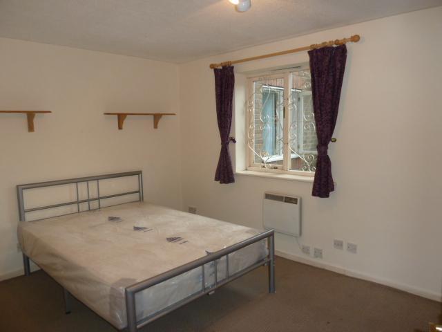 Flat for sale in Lower Edmonton, Edmonton