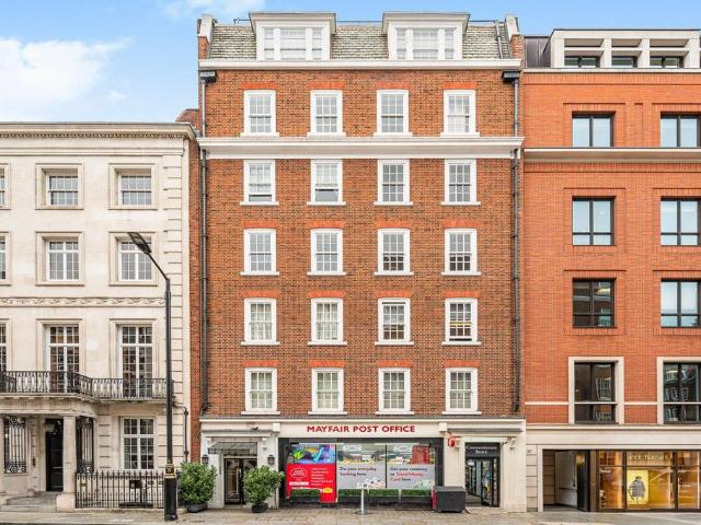 Flat for sale in East Marylebone, Mayfair
