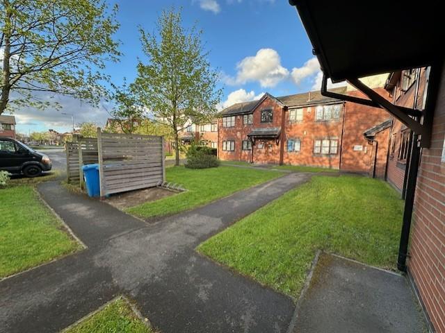 Flat for sale in Georgia, Greater Manchester