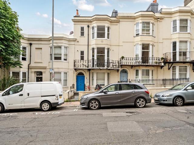 Flat for sale in Brunswick, Brighton & Hove