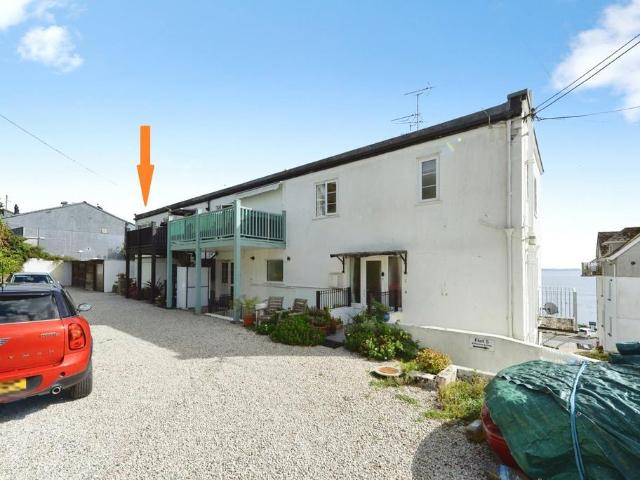 Flat for sale in Hannafore, Looe