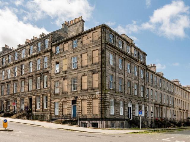 Flat for sale in Silvermills, New Town
