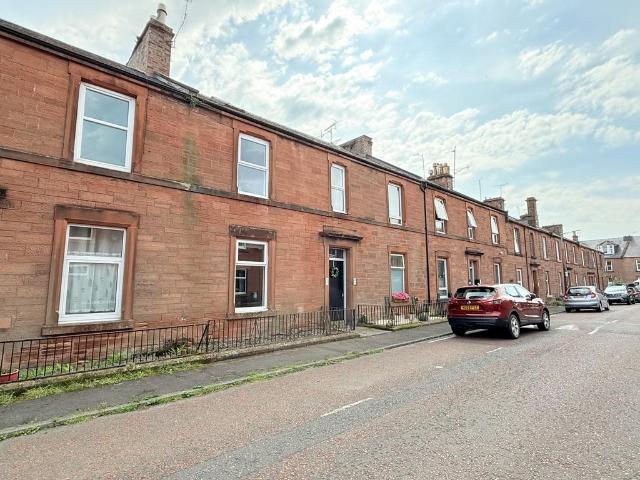 Flat for sale in Dumfries, Scotland