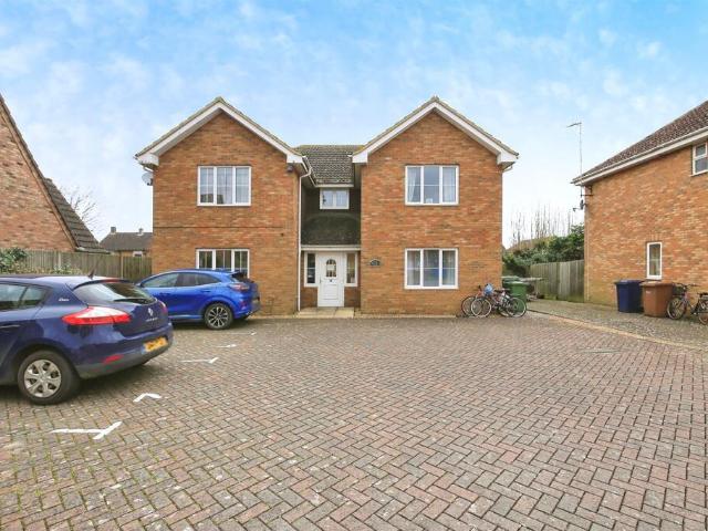 Flat for sale in Four Gotes, Cambridgeshire
