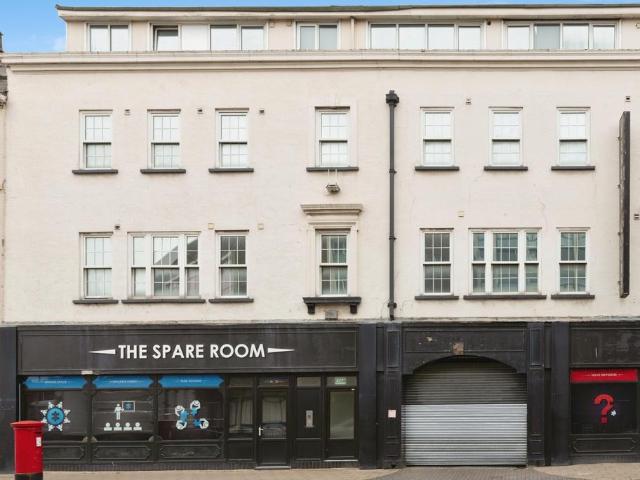 Flat for sale in Old Town, Hull