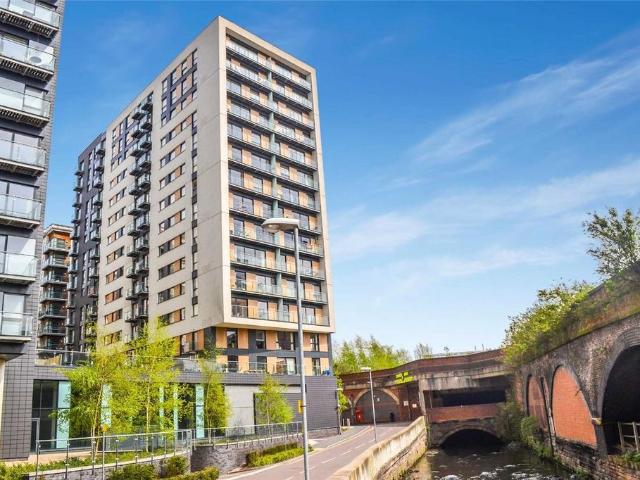 Flat for sale in Green Quarter, Manchester