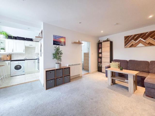 Flat for sale in St. Lawrence, Ventnor