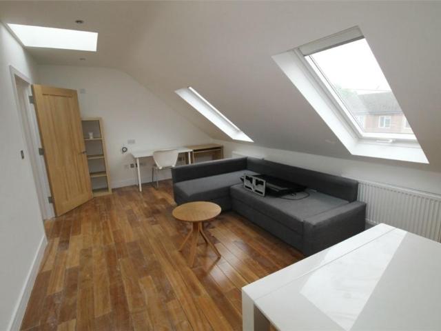 Flat for sale in Wealdstone, Greater London