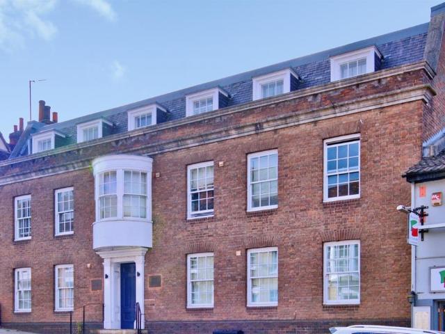 Flat for sale in Colchester, Essex