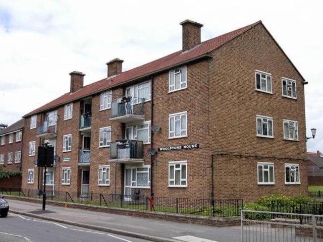Flat for sale in De Beauvoir Town, Greater London