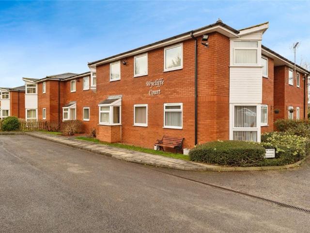 Flat for sale in Yarm, Stockton-on-tees