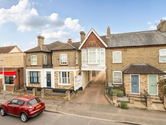Flat for sale in Stotfold, Bedfordshire