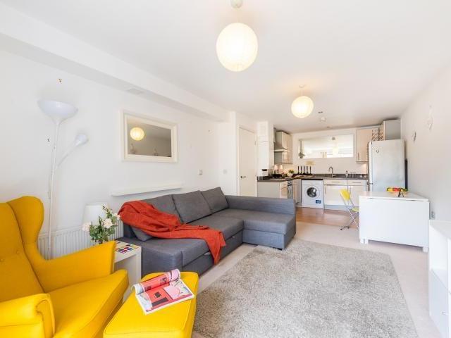 Flat for sale in Fulham, Cat Hill