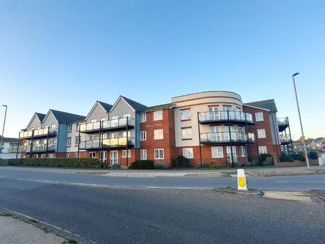 Flat for sale in Peacehaven, Lewes