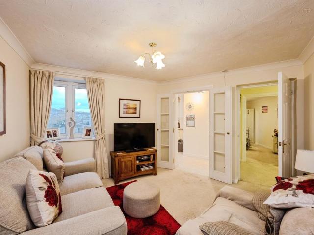 Flat for sale in Mount Pleasant, Nangreaves