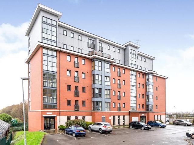 Flat for sale in Fairfield, Warrington