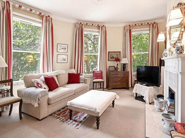 Flat for sale in Greater London