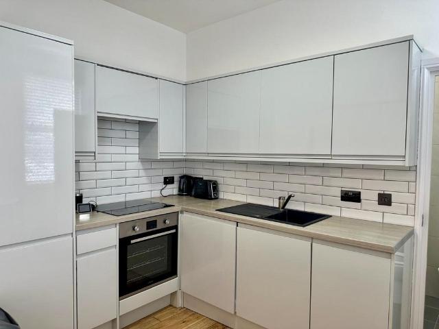 Flat for sale in Round Hill, Brighton & Hove