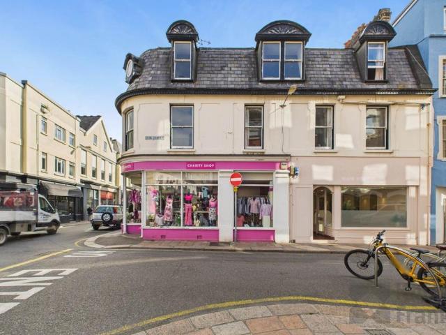 Flat for sale in St Helier, Greater London
