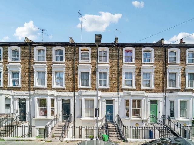 Flat for sale in Hammersmith, Greater London