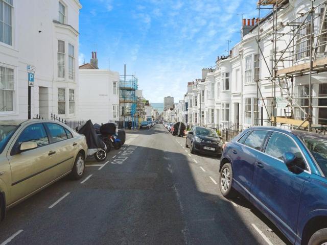 Flat for sale in Brunswick, Brighton & Hove