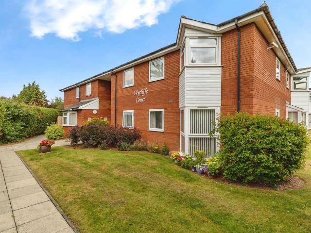 Flat for sale in Yarm, Stockton-on-tees