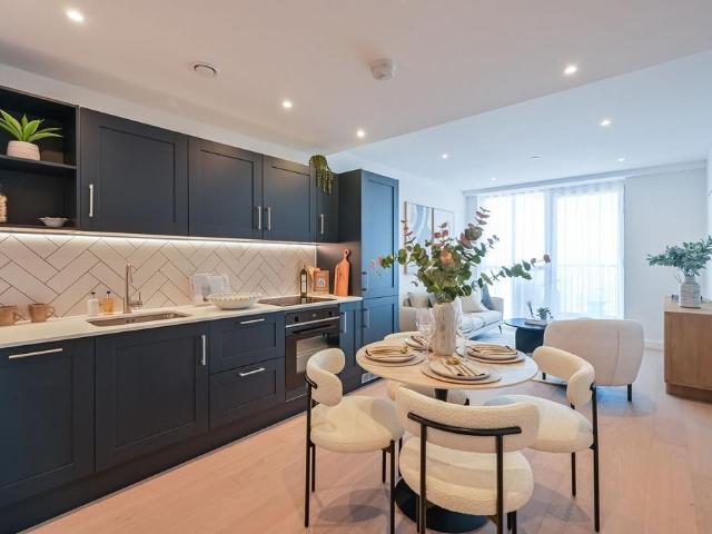Flat for sale in Greater London