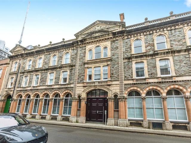 Flat for sale in Redcliffe, Feckenham