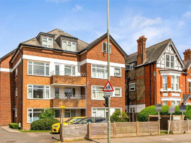 Flat for sale in Beckenham, Greater London