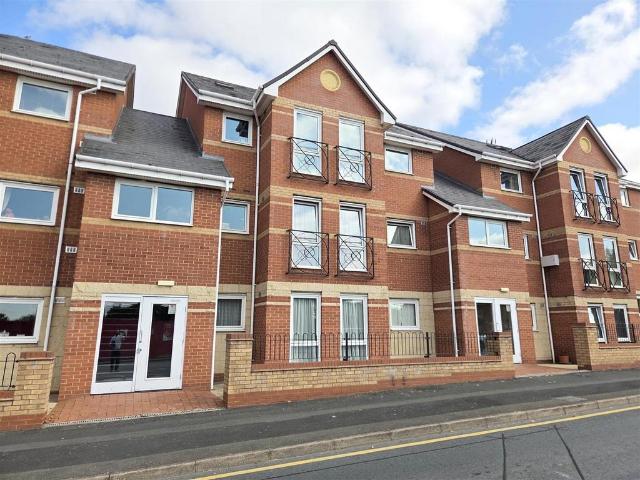 Flat for sale in Wilden, Rushock