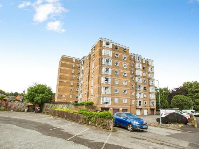 Flat for sale in Elland, West Yorkshire