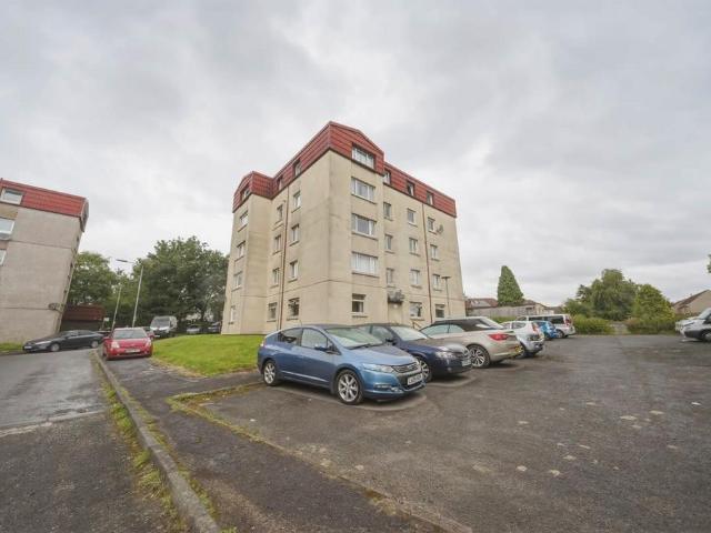 Flat for sale in Ravenscraig, New Stevenston