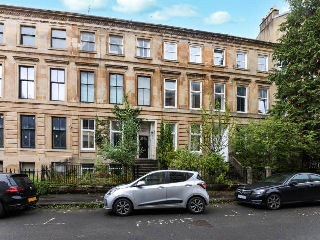 Flat for sale in North Kelvinside, Glasgow