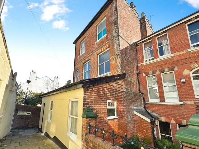 Flat for sale in St Leonards, Hastings