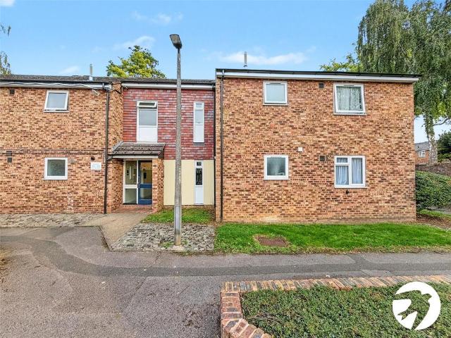 Flat for sale in Luton, Chatham