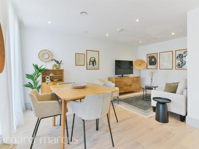 Flat for sale in London Borough of Merton, Greater London