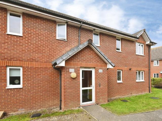 Flat for sale in Melbourne, Chelmsford