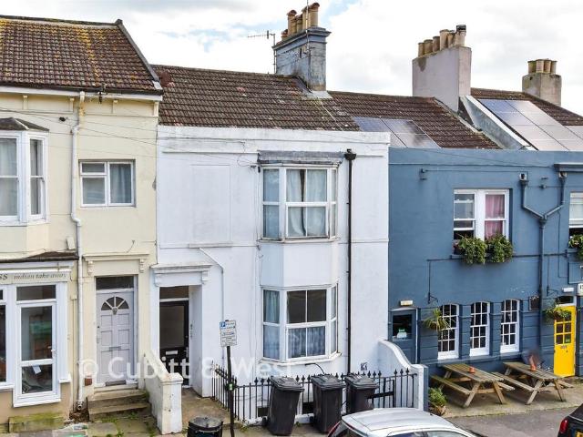 Flat for sale in Kemptown, Brighton & Hove