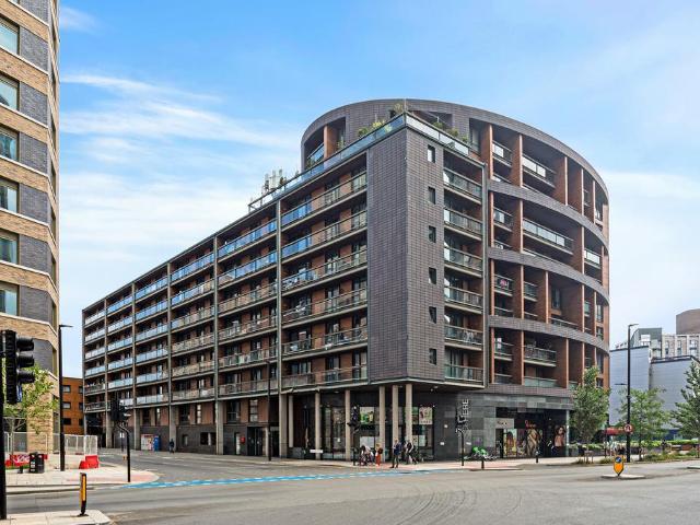 Flat for sale in London Borough of Newham, Greater London