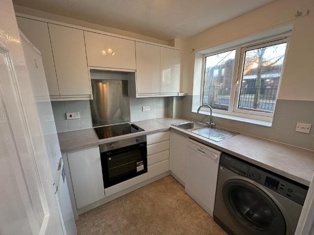 Flat for sale in Lower Edmonton, Edmonton