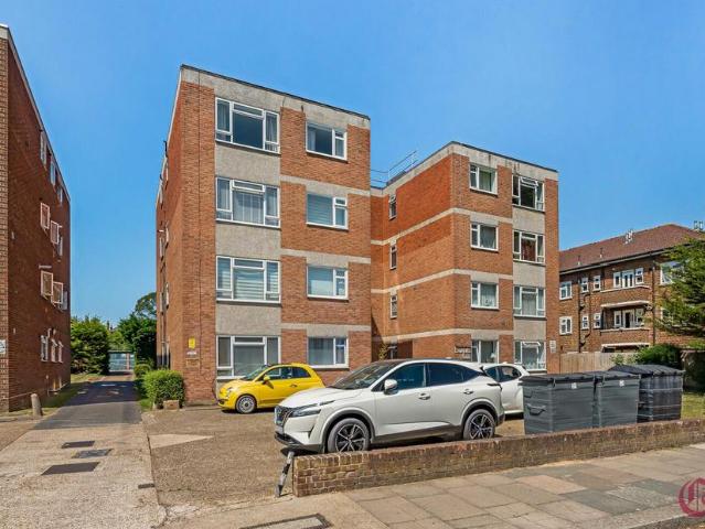 Flat for sale in Greater London