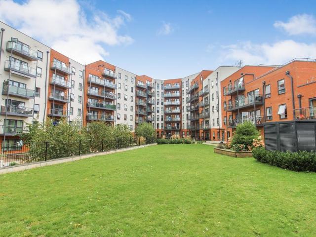 Flat for sale in Glynde, West Sussex