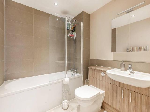 Flat for sale in Kenton, Greater London