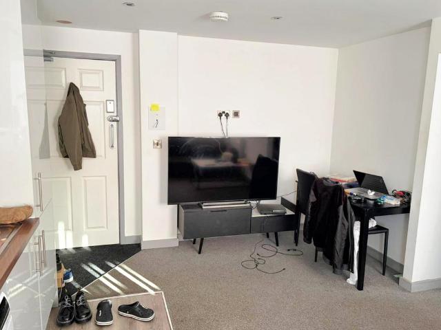 Flat for sale in Old Town, Hull