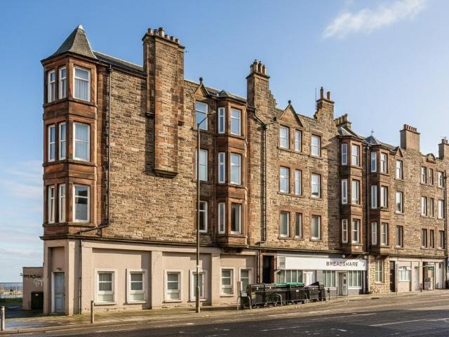 Flat for sale in Craigentinny, Scotland