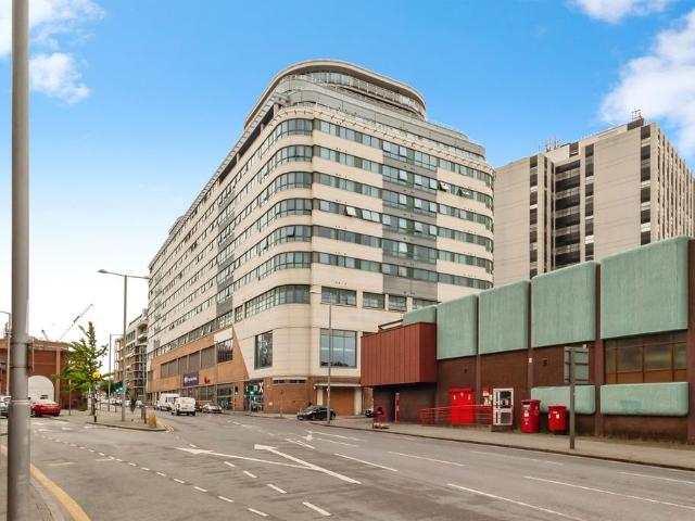 Flat for sale in St Ann's, Haddon